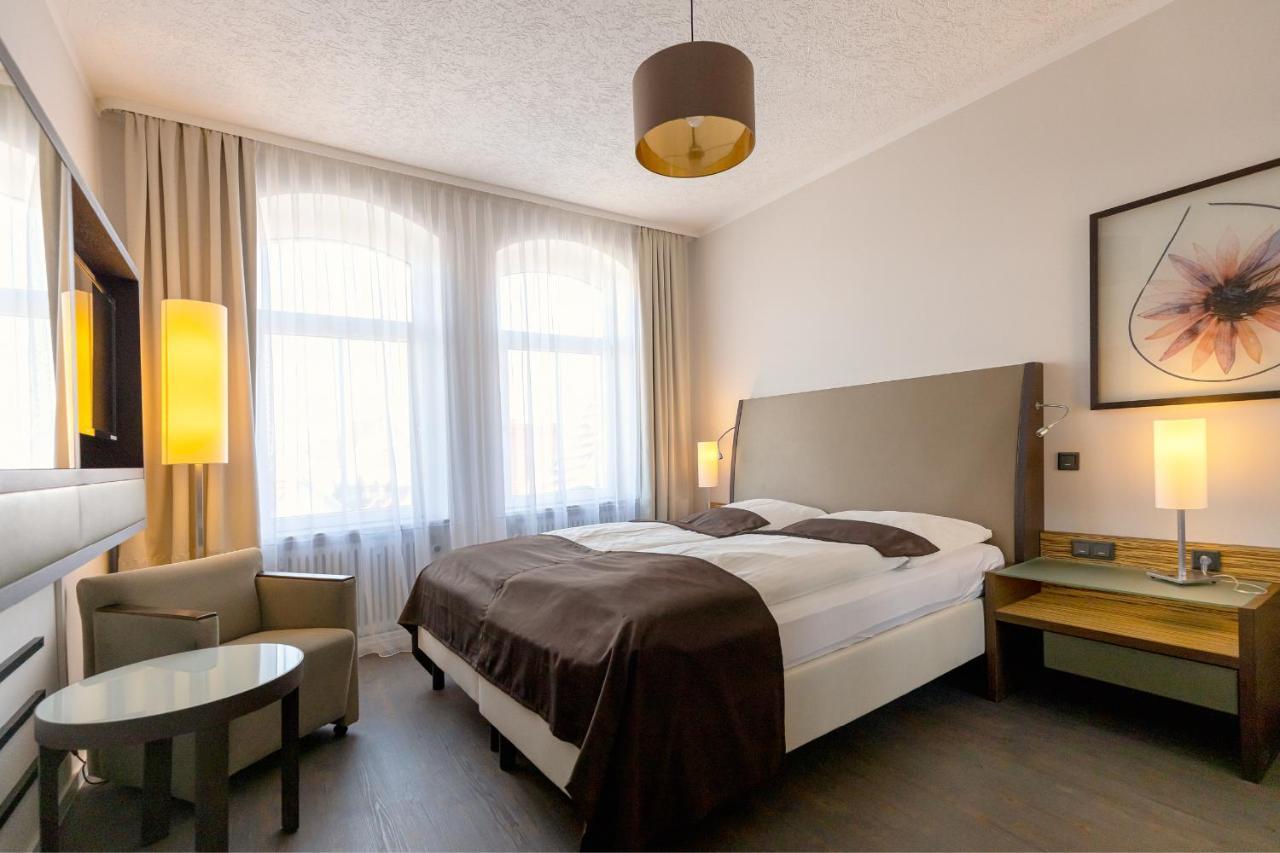 Hotel Garni " Am Domplatz" エアフルト エクステリア 写真