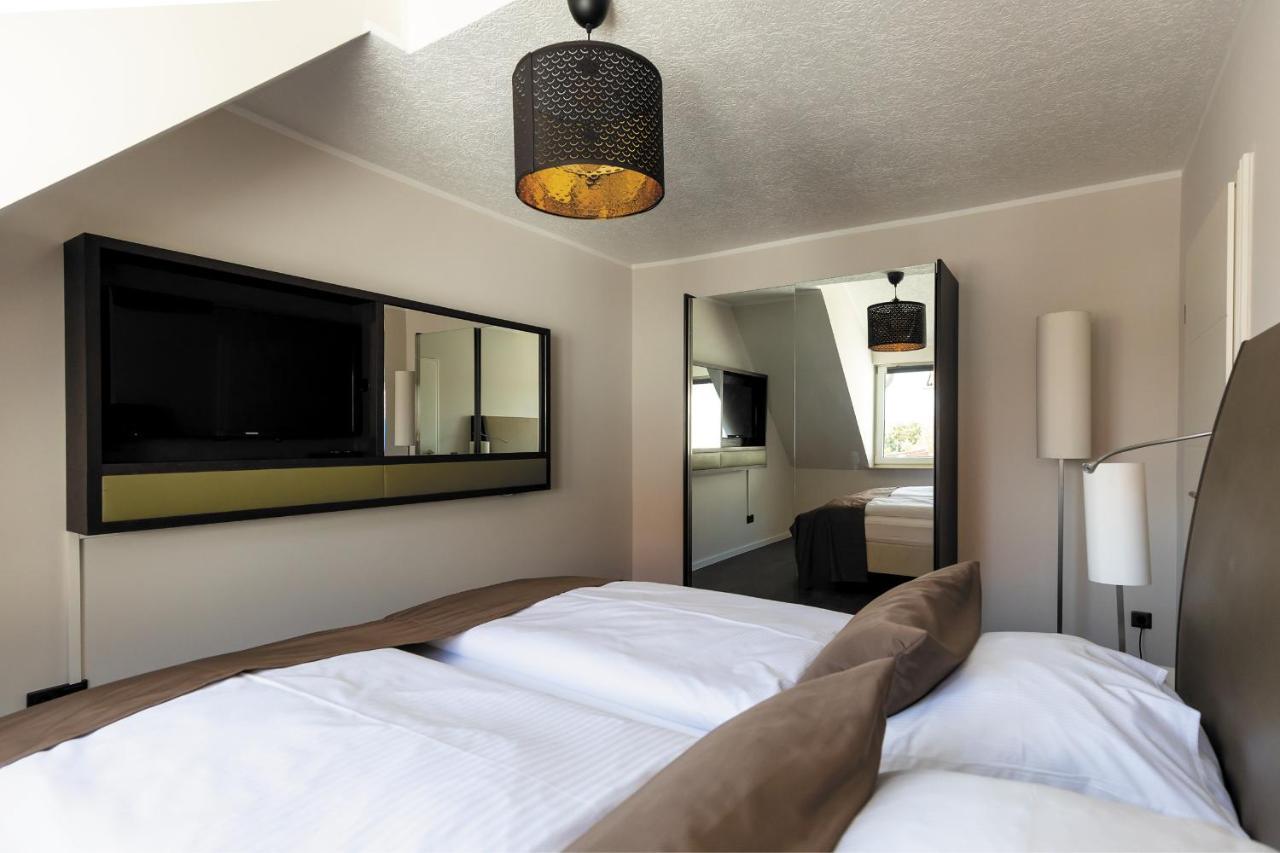 Hotel Garni " Am Domplatz" エアフルト エクステリア 写真