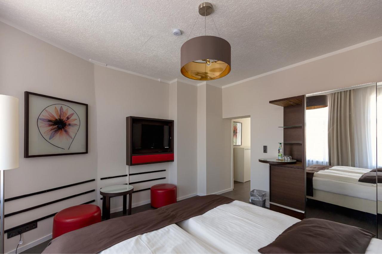 Hotel Garni " Am Domplatz" エアフルト エクステリア 写真