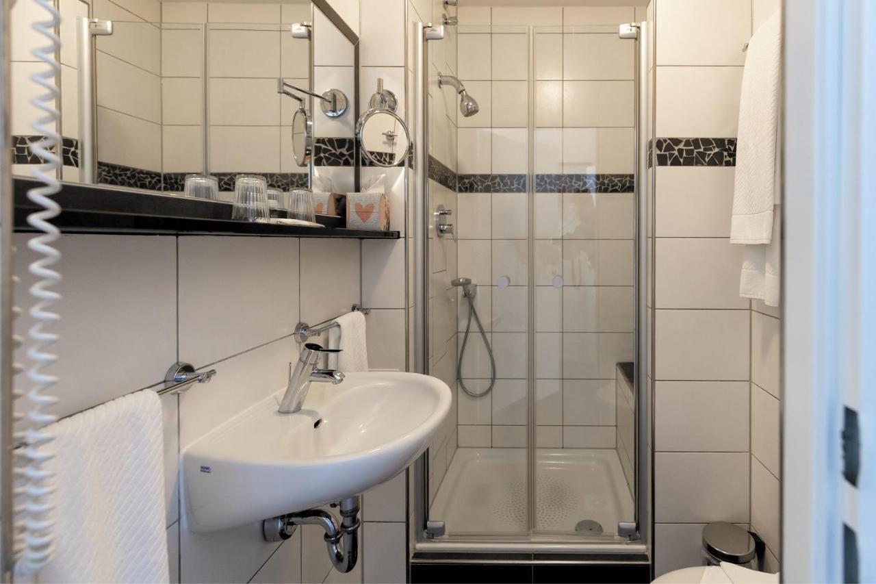 Hotel Garni " Am Domplatz" エアフルト エクステリア 写真