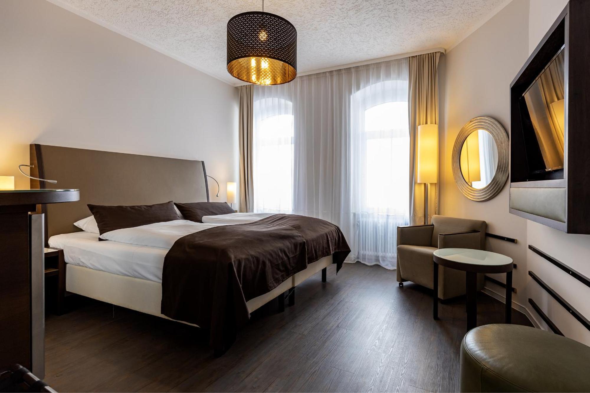 Hotel Garni " Am Domplatz" エアフルト エクステリア 写真